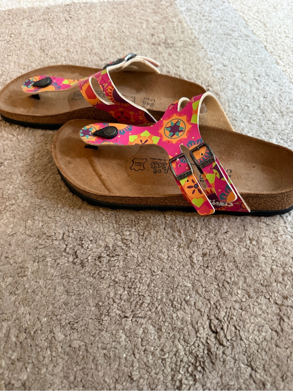 Birkis by Birkenstock Ladies Milo Indian Print Size 38 7 Ladies/men 5 Sandals - Picture 3 of 6